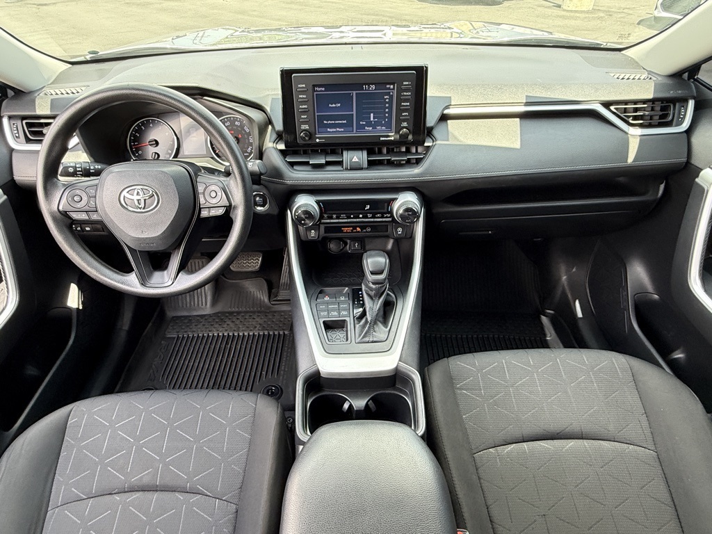 2021 Toyota RAV4 XLE photo 28