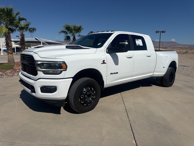 2024 RAM Ram 3500 Pickup Laramie's photo