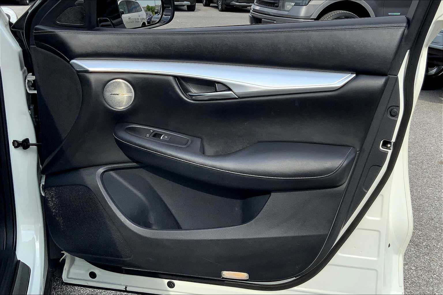 2019 Infiniti QX50 Essential photo 22