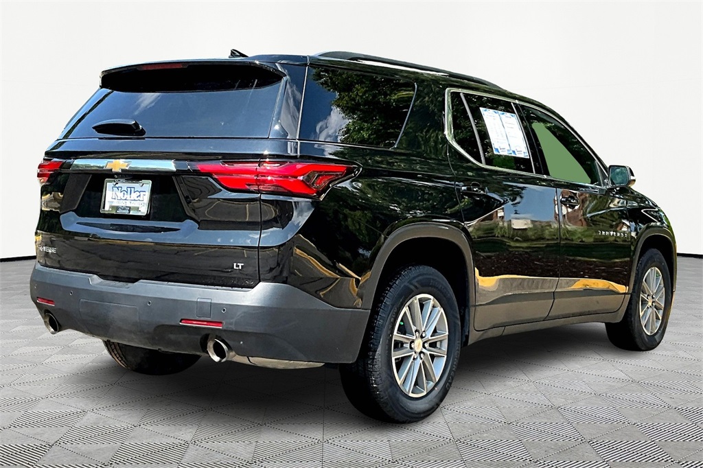 Used 2023 Chevrolet Traverse 1LT with VIN 1GNERGKW5PJ124816 for sale in Kansas City