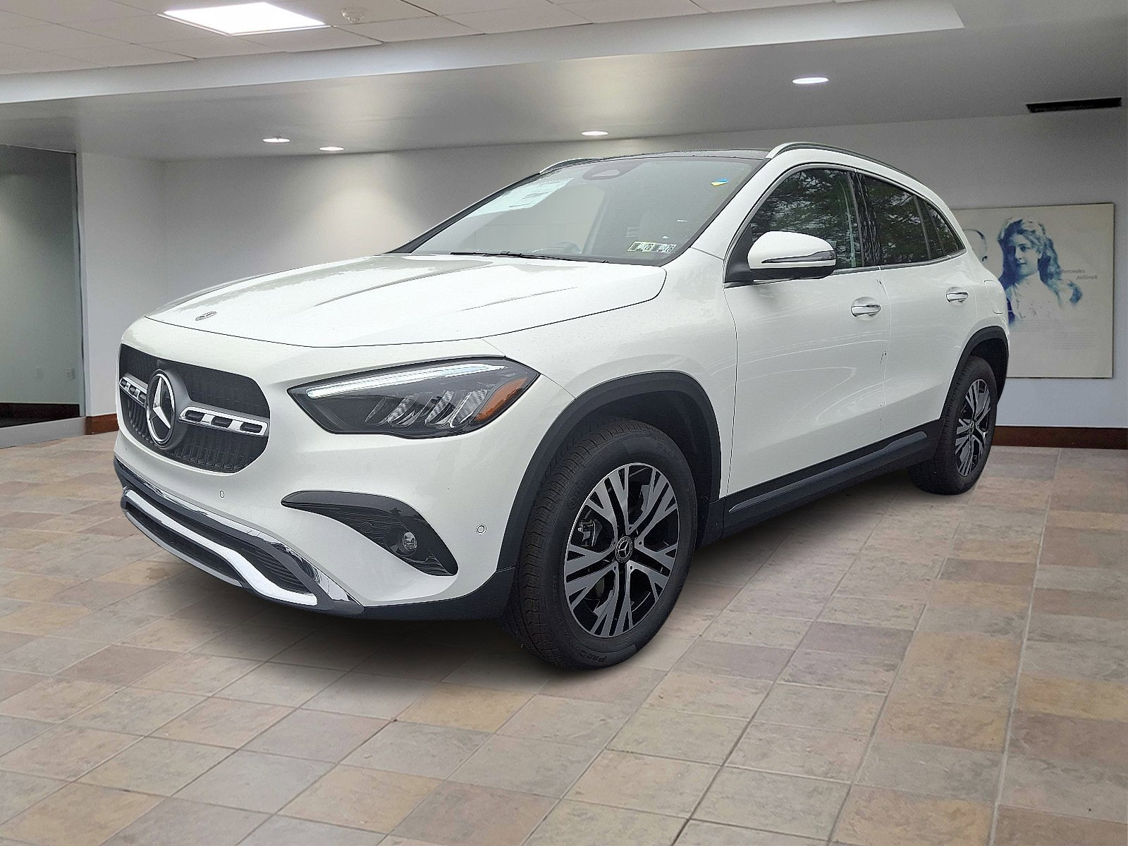 2026 Mercedes Benz GLA 250 4MATIC photo 3