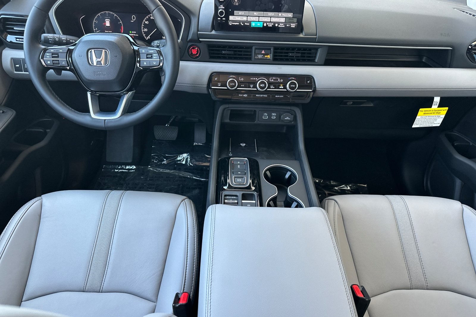 2025 Honda Pilot Touring photo 11