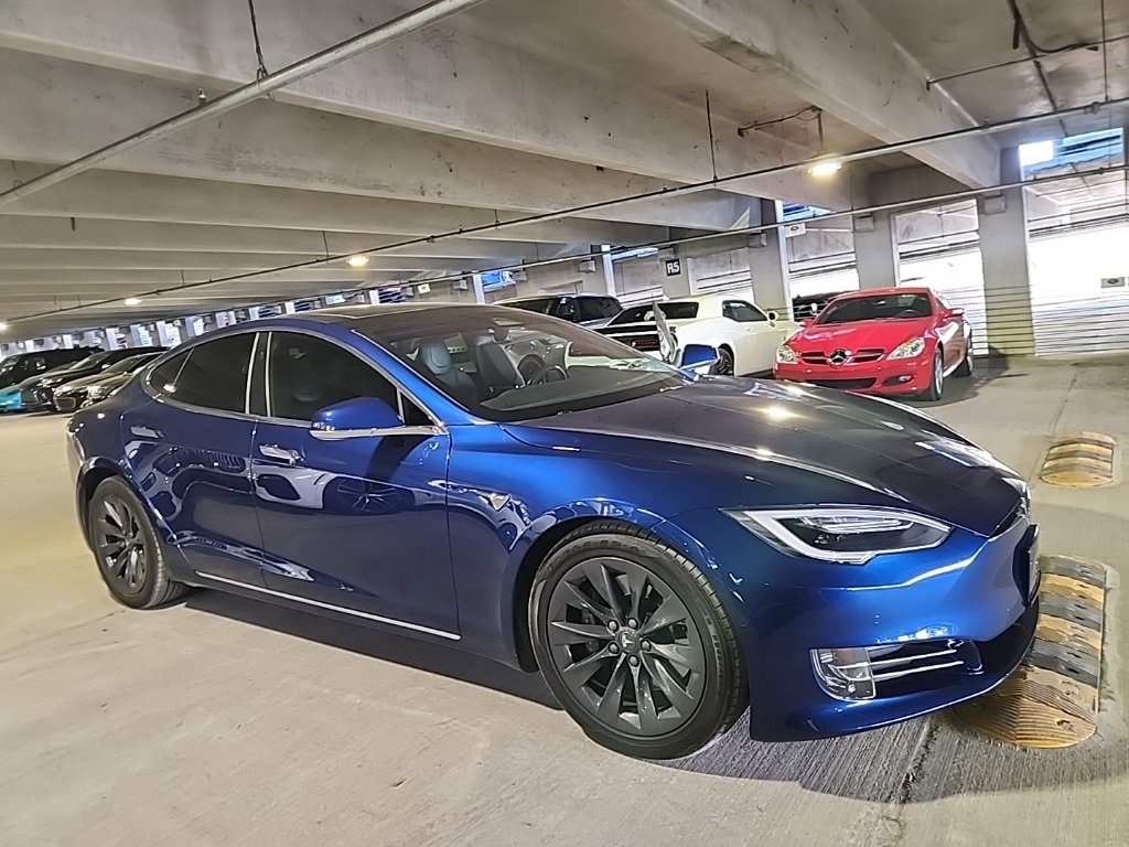 2017 Tesla Model S 75D's photo