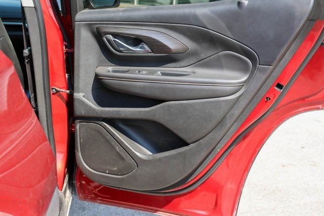 Used 2018 Red GMC Denali image 17