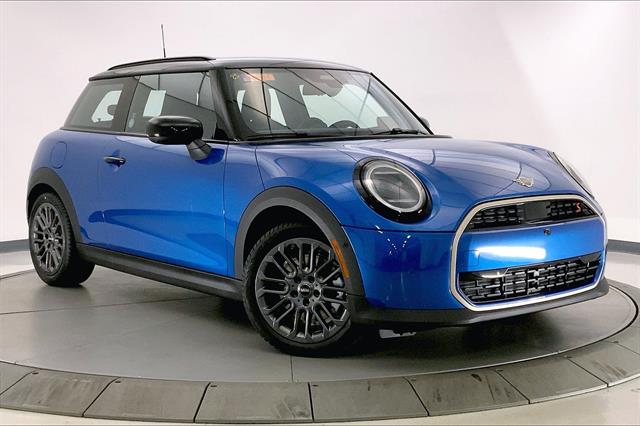 2025 MINI Hardtop 2 Door S's photo