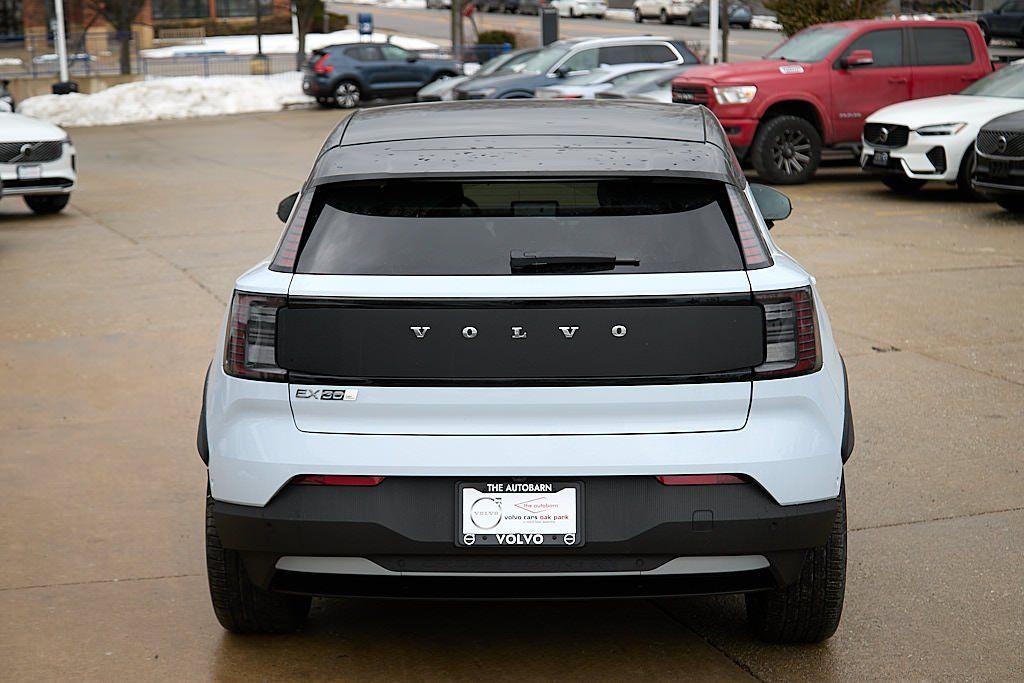 2026 VOLVO EX30 CC - Image 7