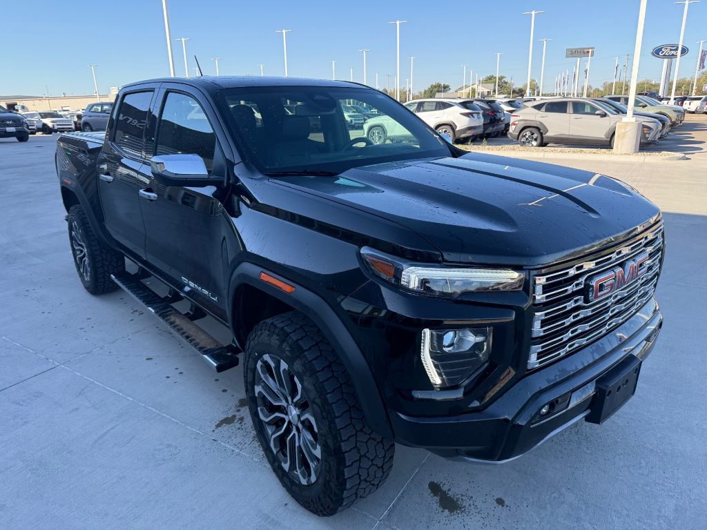 2023 Gmc Canyon Denali photo 3