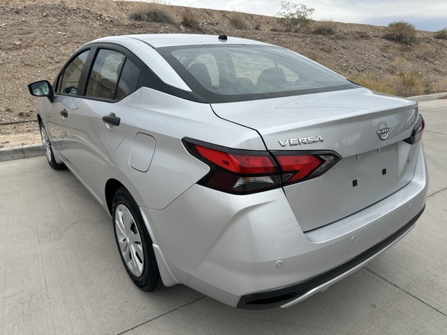 2025 Nissan Versa S photo 6
