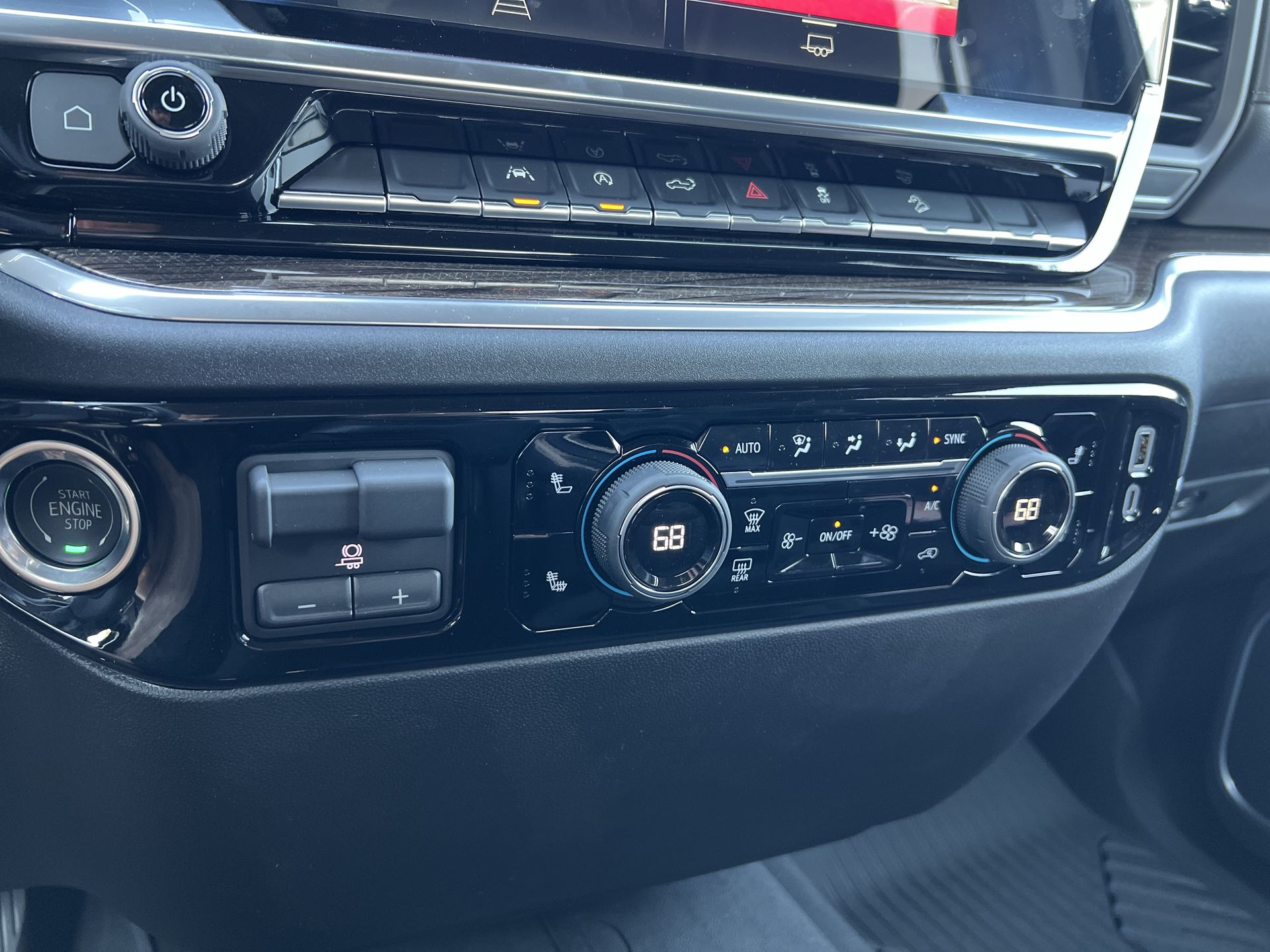 2026 Chevrolet Silverado 1500 RST photo 16