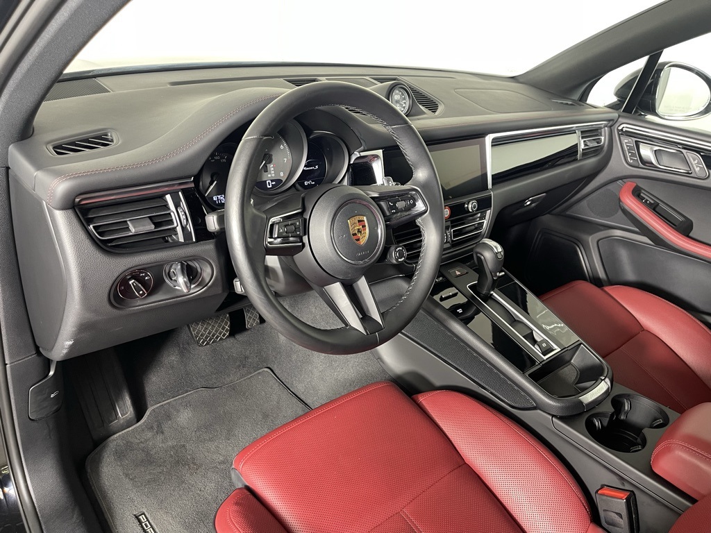 2023 Porsche Macan S photo 3