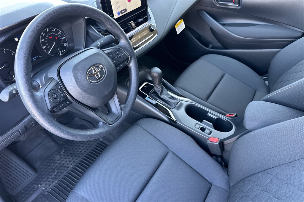 2025 Toyota Corolla LE photo 10
