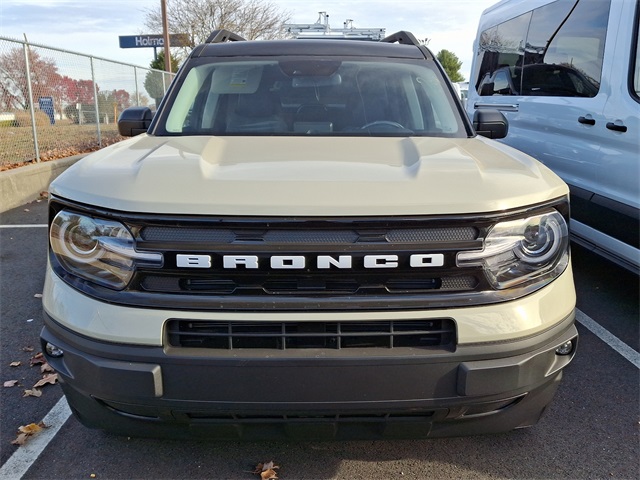 2024 Ford Bronco Sport Outer Banks photo 2