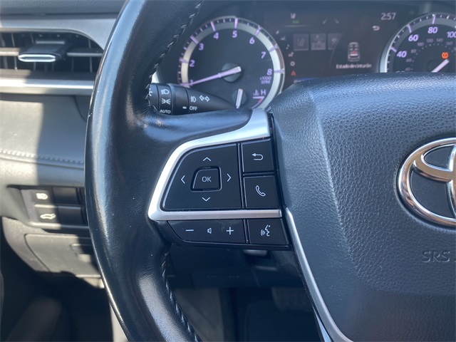 2022 Toyota Highlander XLE photo 24