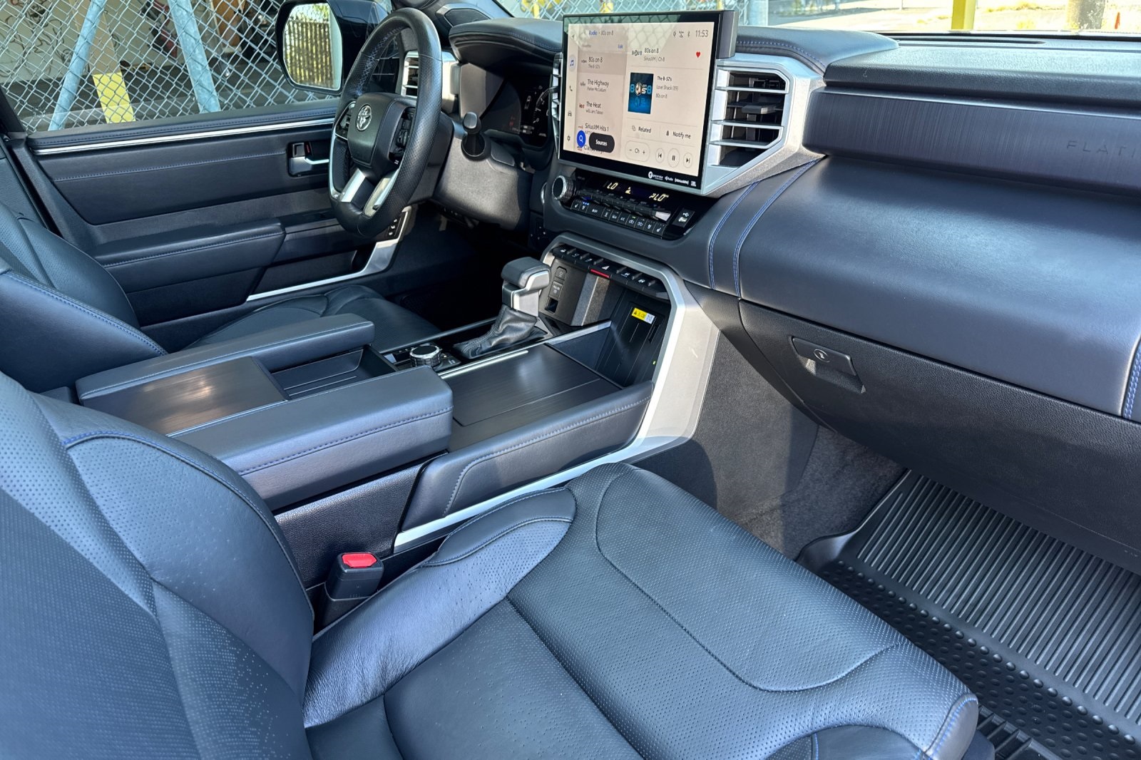 2022 Toyota Tundra Platinum photo 15