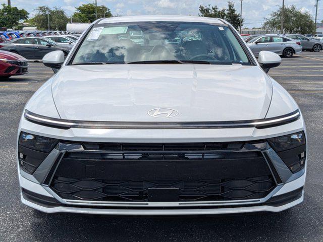 2025 Hyundai Sonata SE photo 2