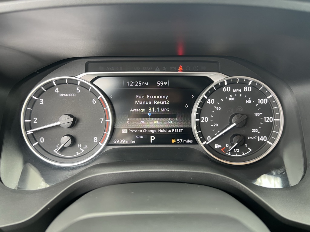 2025 Nissan Rogue SV photo 17