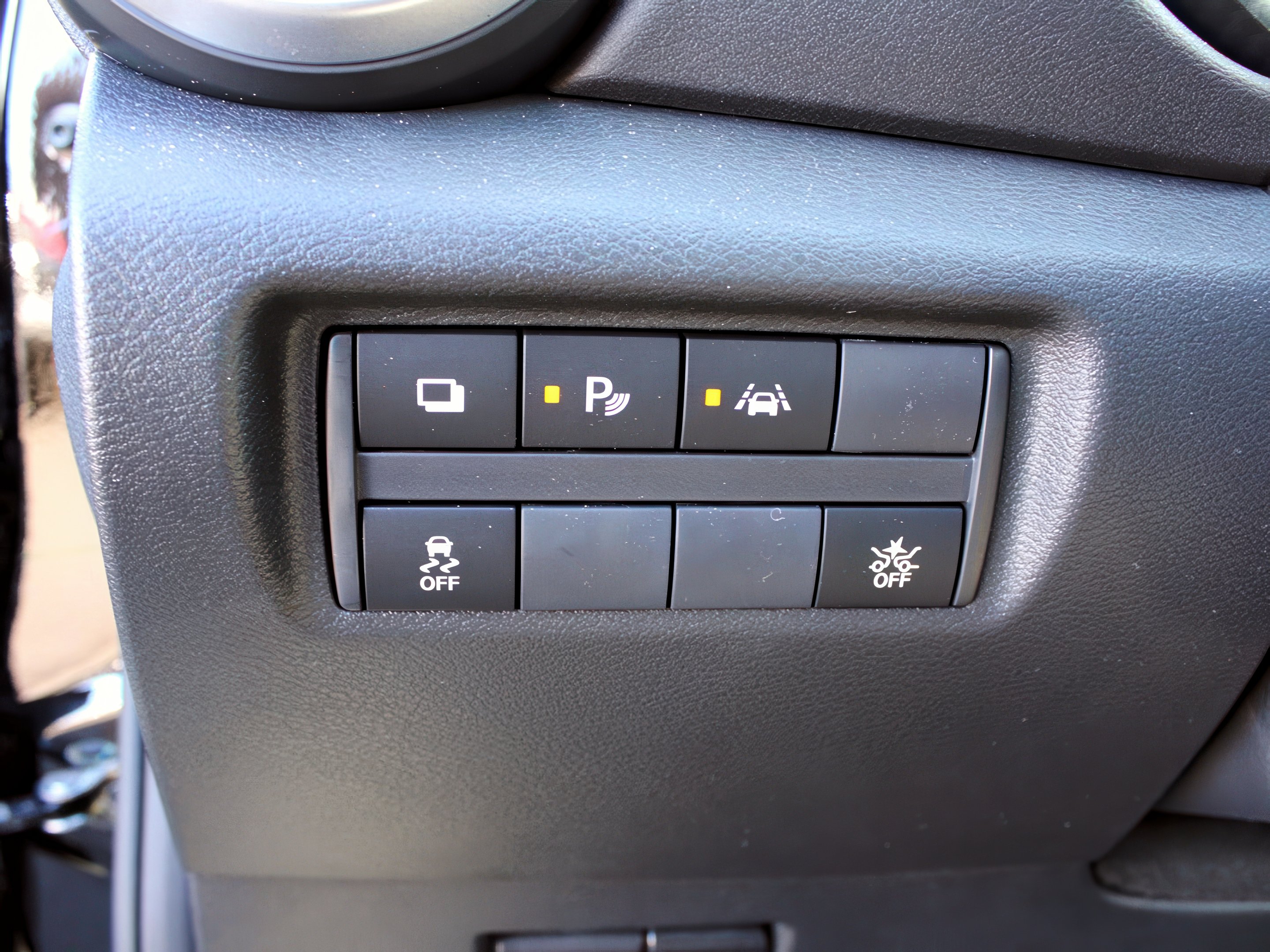 2025 Nissan Versa S photo 12