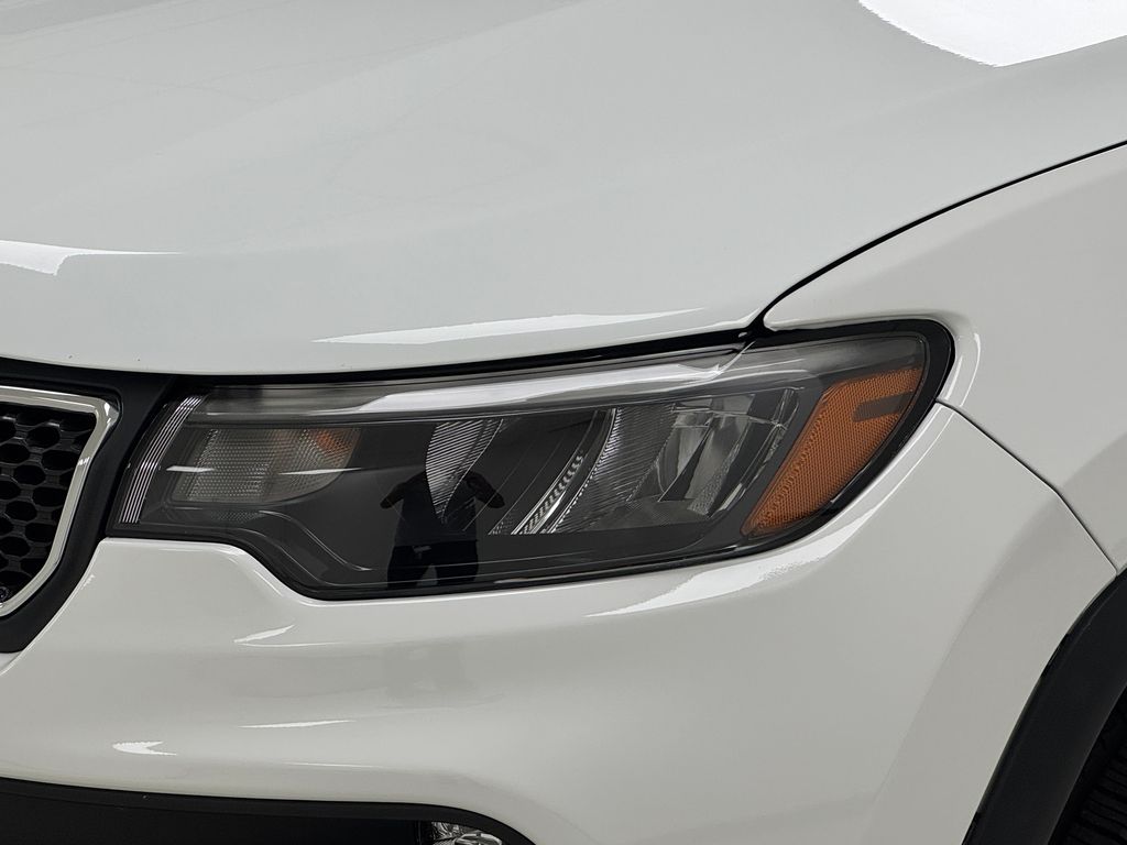 2024 Jeep Compass Latitude photo 26