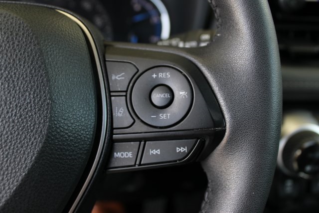 2024 Toyota RAV4 Hybrid XLE photo 19