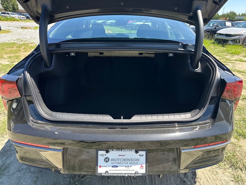 2026 Kia K5 LXS photo 16
