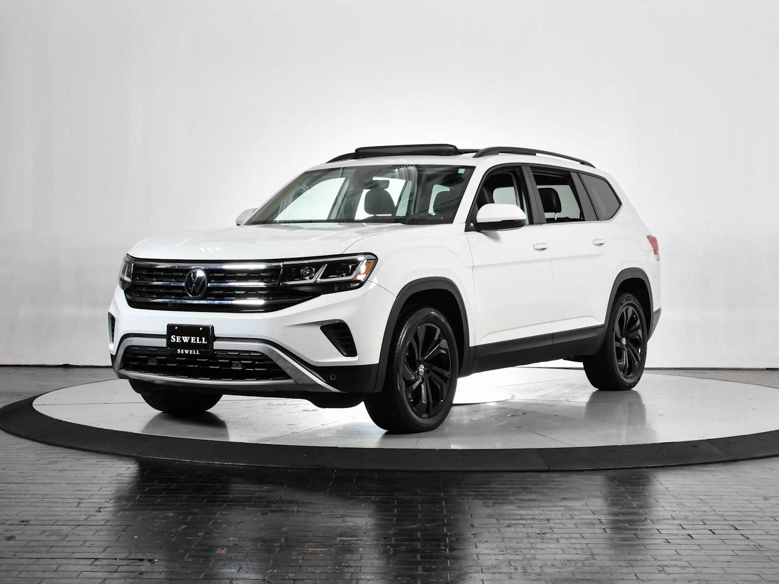 2022 Volkswagen Atlas SE w/Tech
