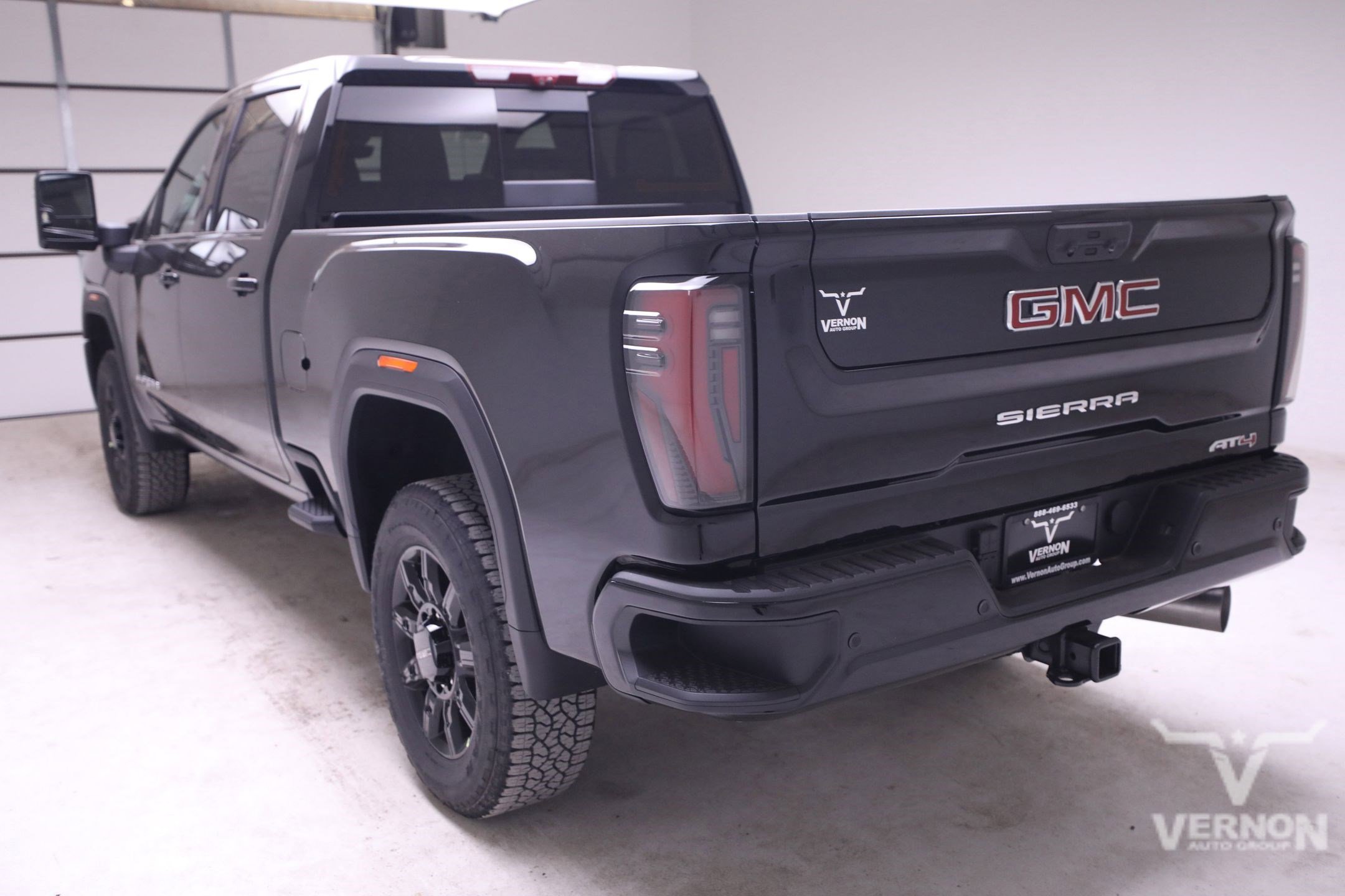 2025 Gmc Sierra 2500 HD AT4 photo 2