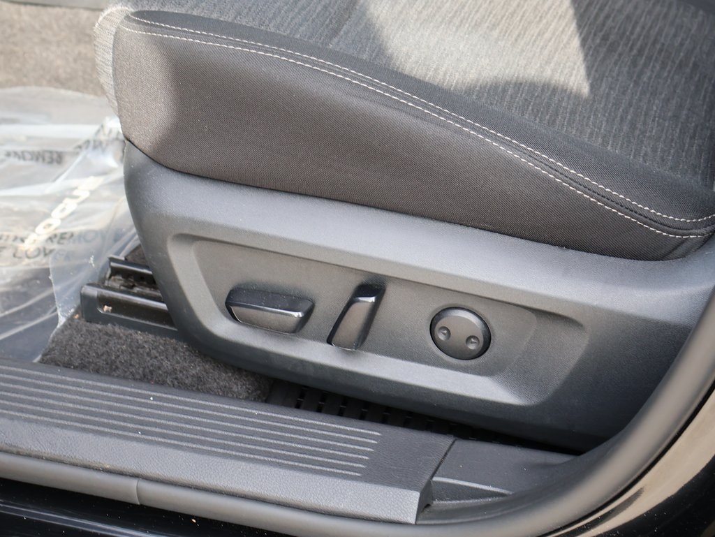2023 Nissan Rogue SV photo 22
