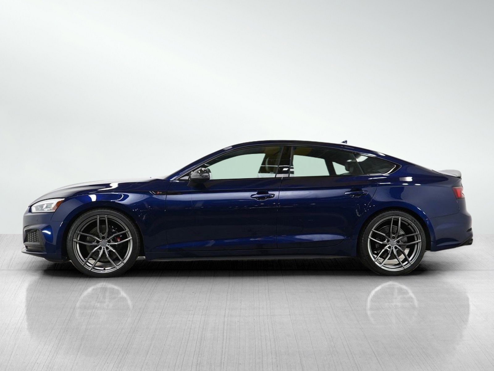 Used 2019 Audi S5 Sportback Progressiv with VIN WAUB4CF58KA049362 for sale in Burnsville, Minnesota