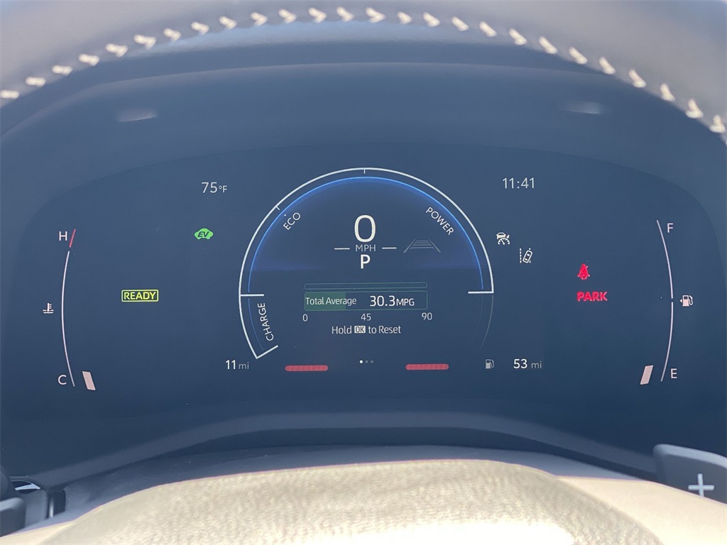 2025 Toyota Camry SE photo 10