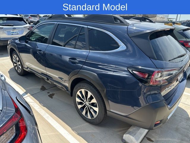 2025 Subaru Outback Limited XT photo 4