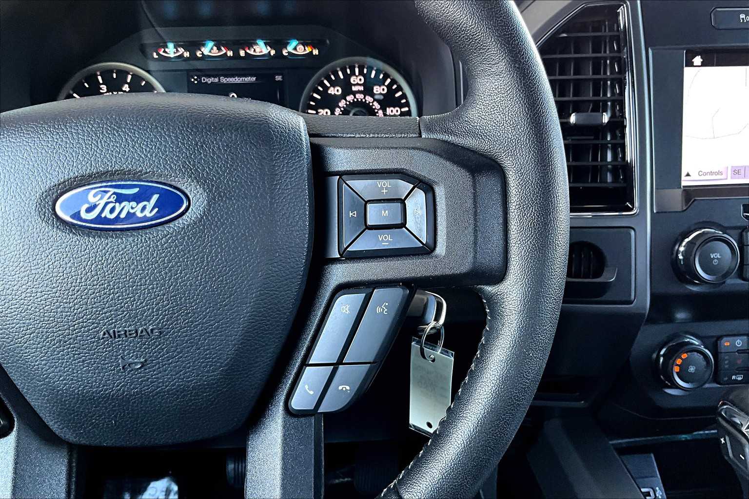 2019 Ford F-150 XLT photo 20