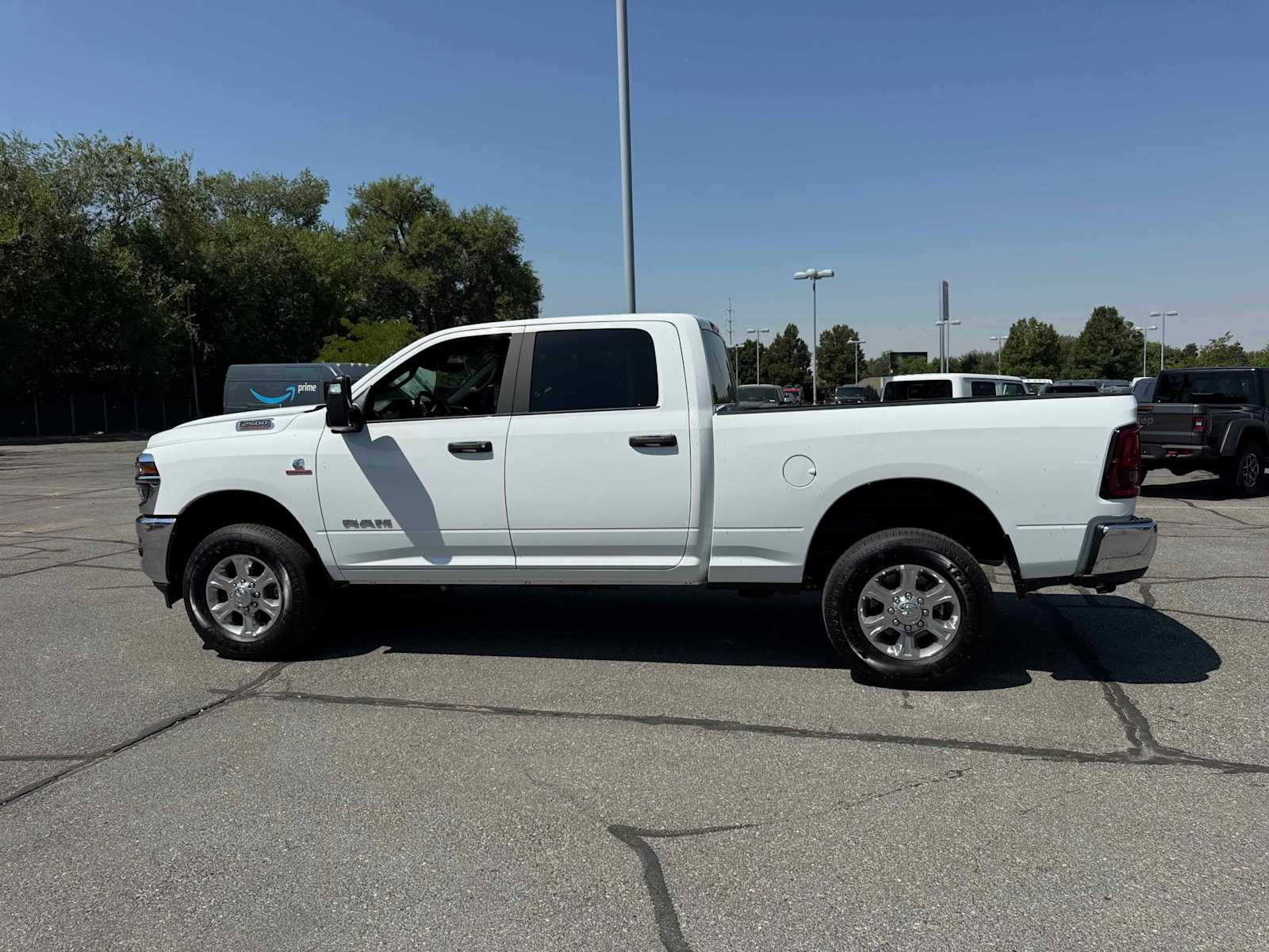 2025 Ram 2500 Big Horn photo 2