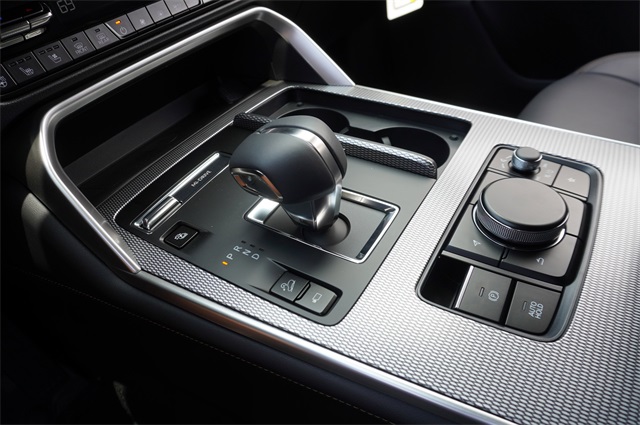 2025 Mazda CX-70 Plug-in Hybrid Premium Plus photo 9