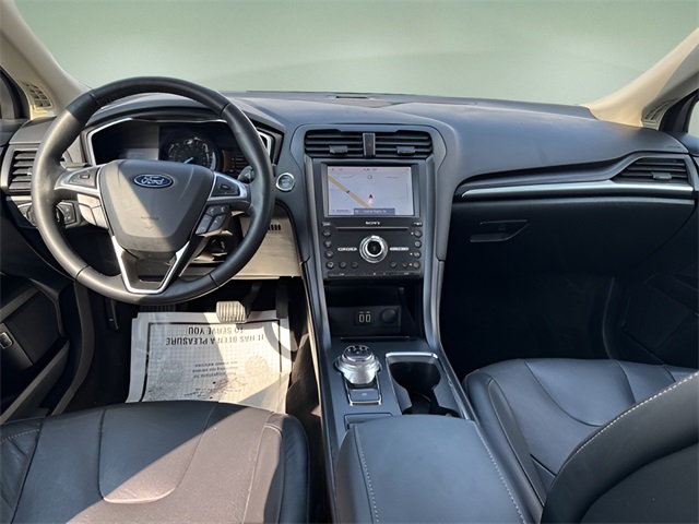 2020 Ford Fusion Hybrid Titanium photo 13