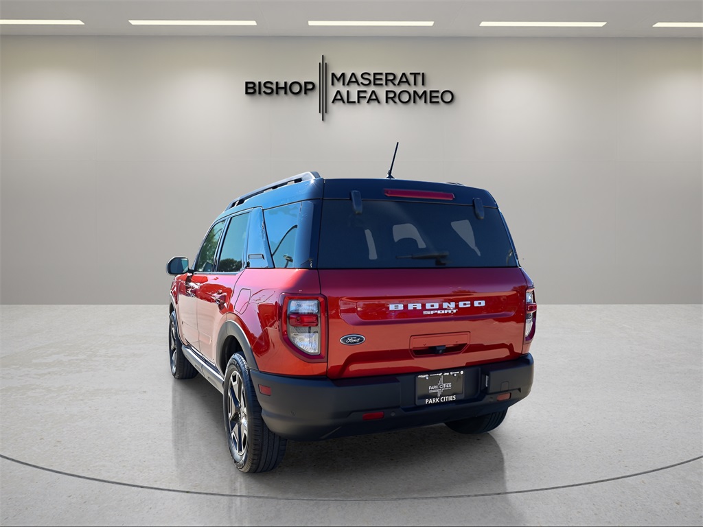 2022 Ford Bronco Sport Outer Banks photo 3