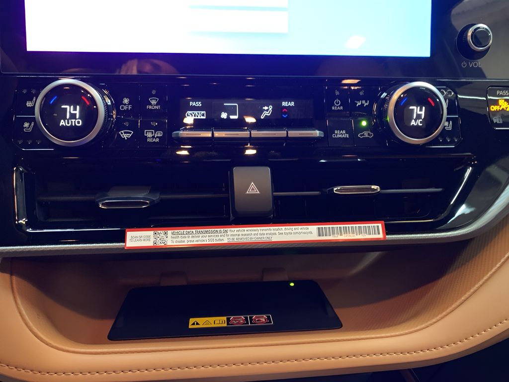 2025 Toyota Highlander XLE XSE Platinum Limited photo 18