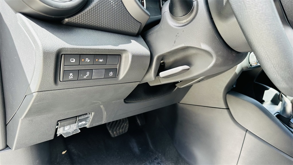 2025 Nissan Kicks Play S photo 13