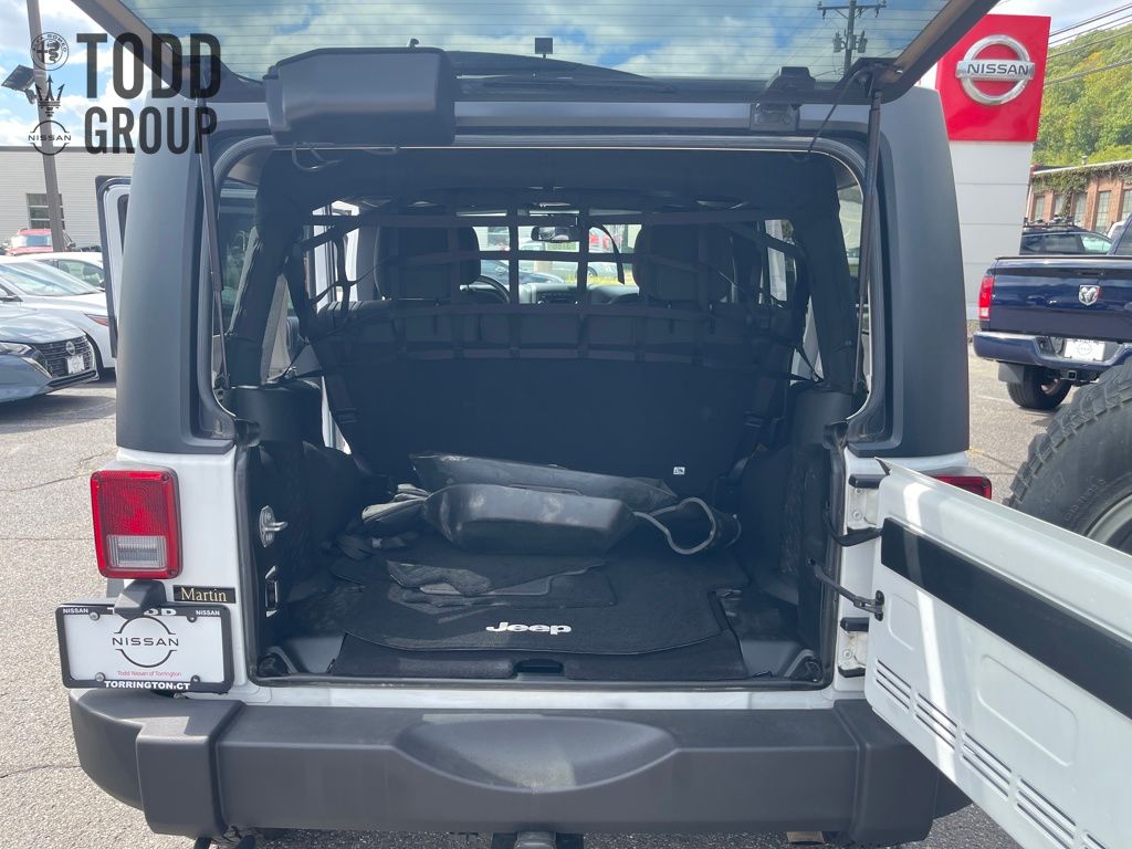 2017 Jeep Wrangler Unlimited Rubicon photo 18