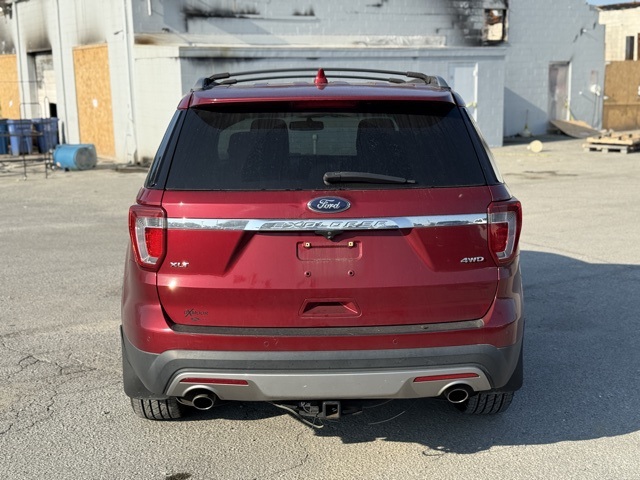 2017 Ford Explorer XLT photo 7