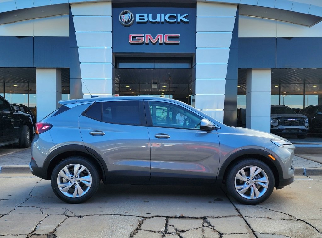 2026 Buick Encore GX Preferred photo 3