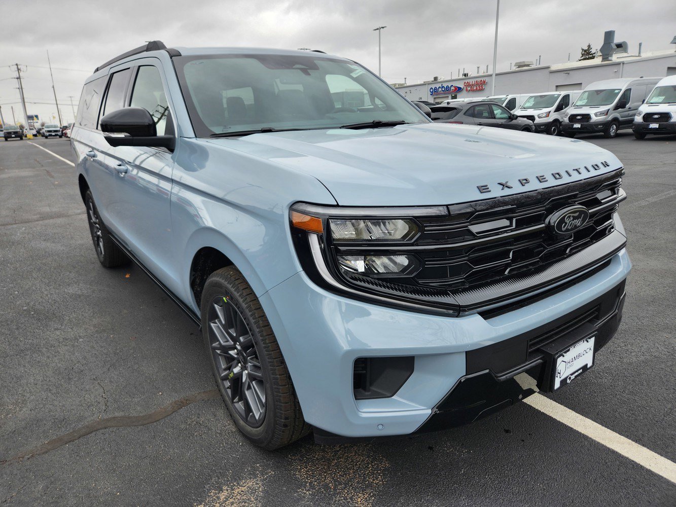 2025 Ford Expedition Platinum's photo