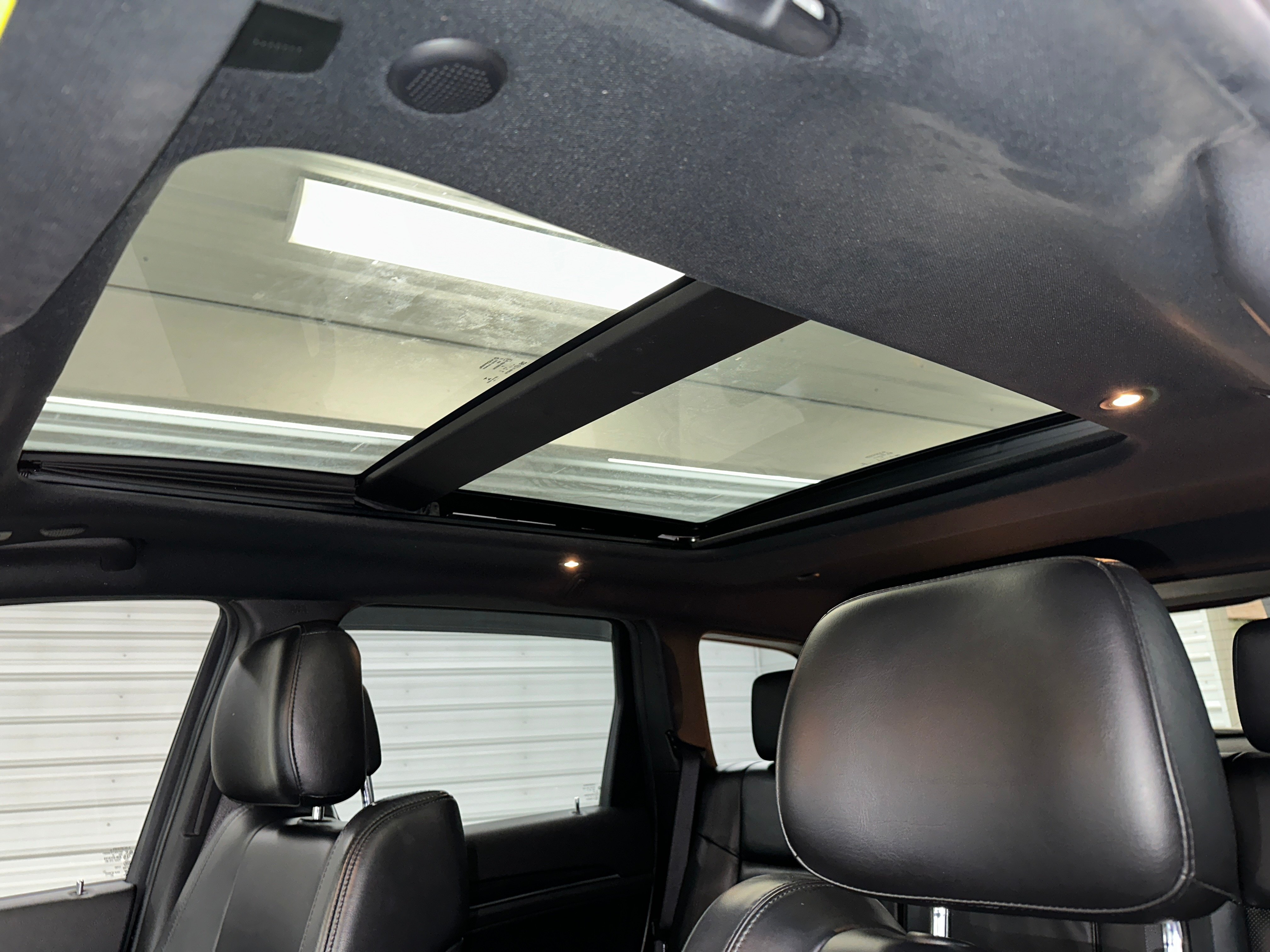 2019 Jeep Grand Cherokee Limited photo 2