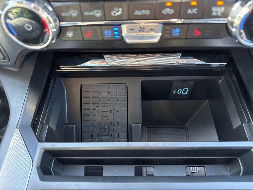 2025 Ford F-250 Lariat photo 39