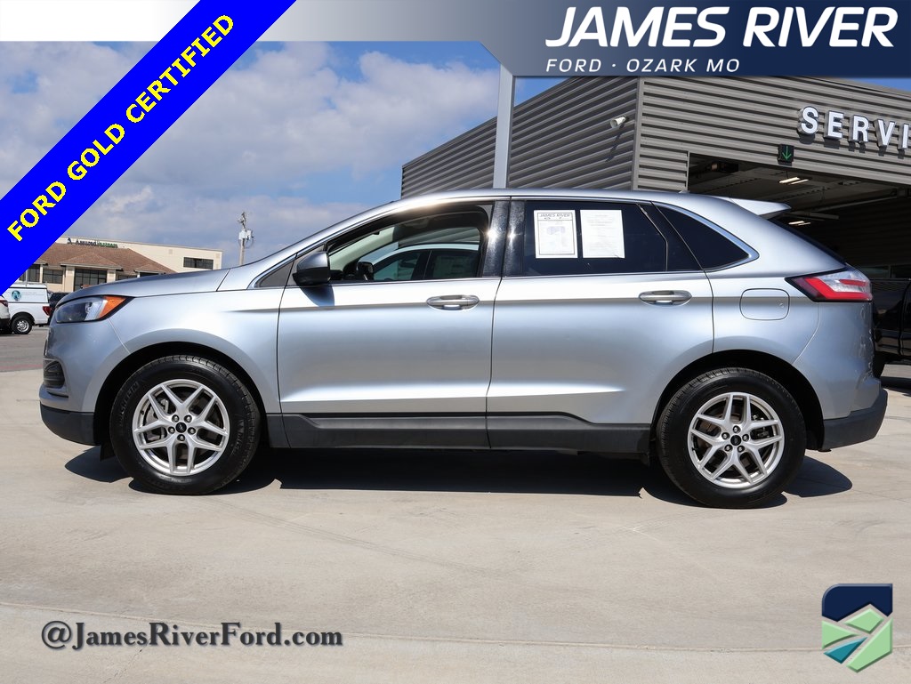 2024 Ford Edge SEL photo 2