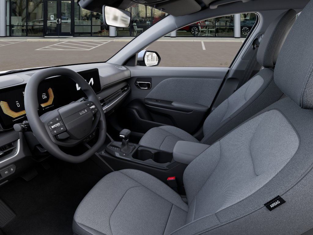 2025 Kia K4 LX photo 19