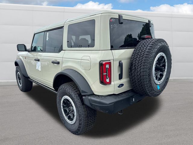 2025 Ford Bronco Badlands photo 3