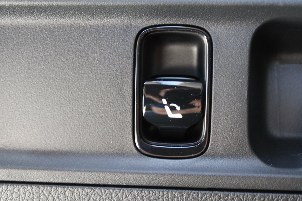 2025 Mercedes Benz GLC 350e 4MATIC photo 8