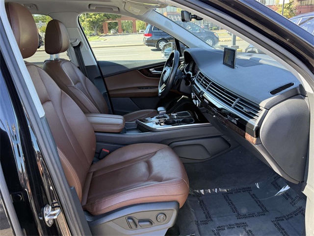 2019 Audi Q7 55 Premium Plus photo 12