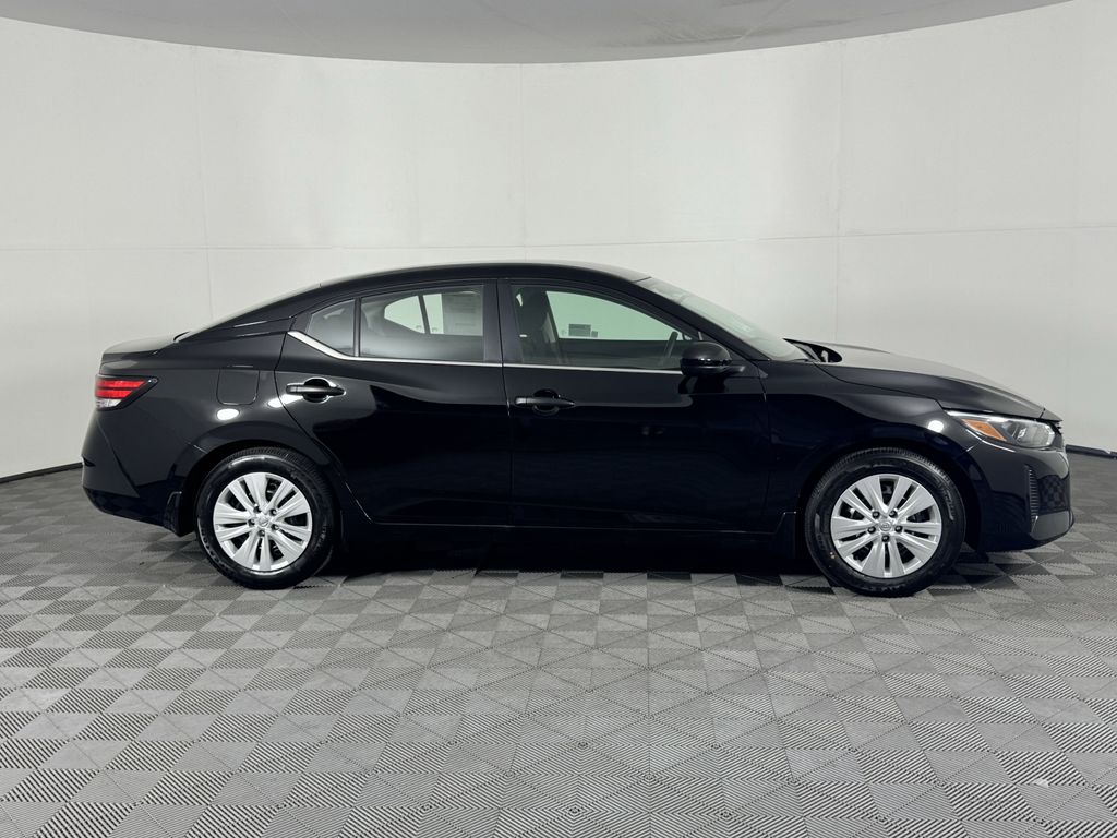 2025 Nissan Sentra S photo 2