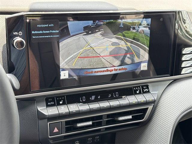 2025 Toyota Camry SE photo 20